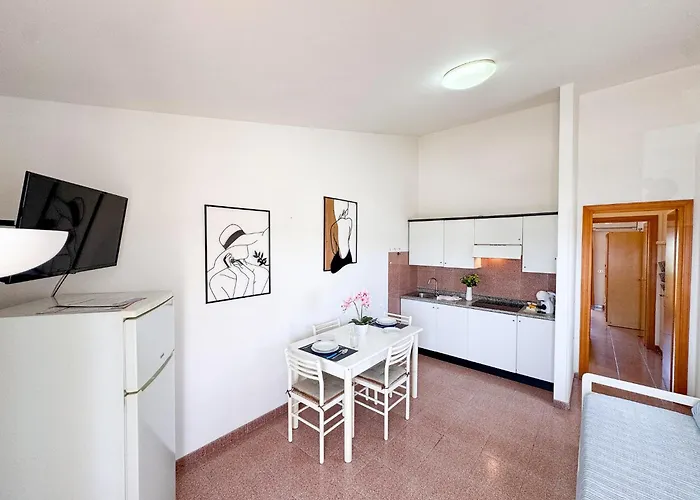 Beatrice, Ad Un Passo Dal Centro