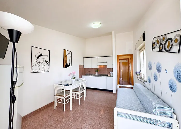 Beatrice, Ad Un Passo Dal Centro بيت للعطل فيلاّسيمِيوس