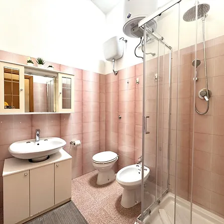 Beatrice, Ad Un Passo Dal Centro *