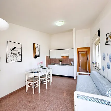 Beatrice, Ad Un Passo Dal Centro Hébergement de vacances Villasimius